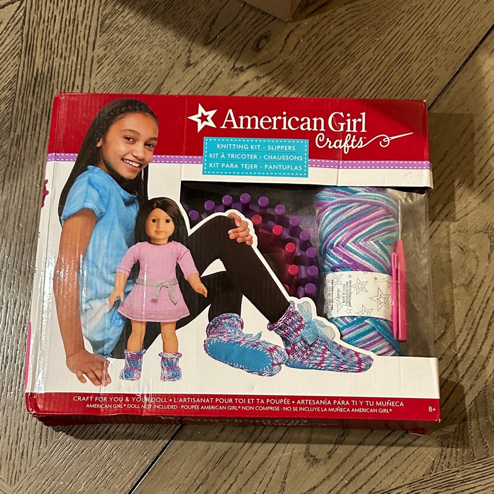 American Girl Crafts Knitting Kit with Pink and Blue Yarn